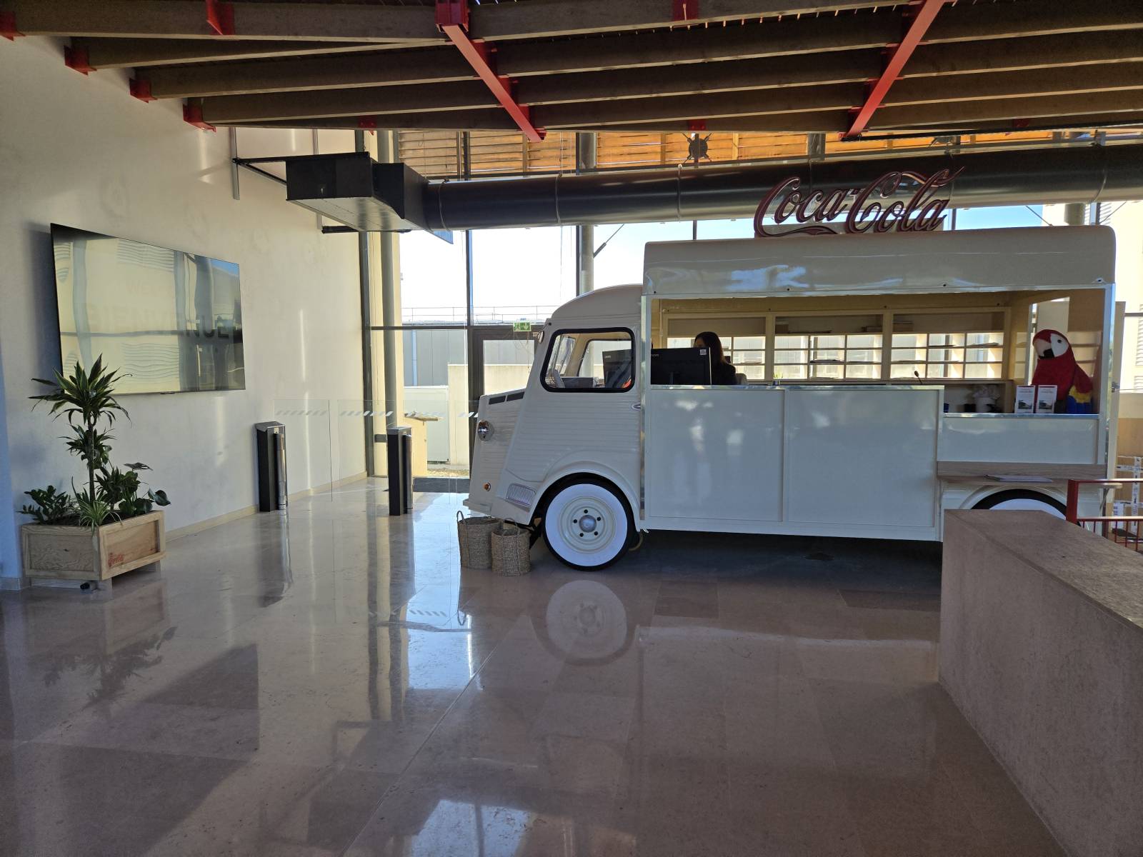 Installation de portillon automatique Bolloré