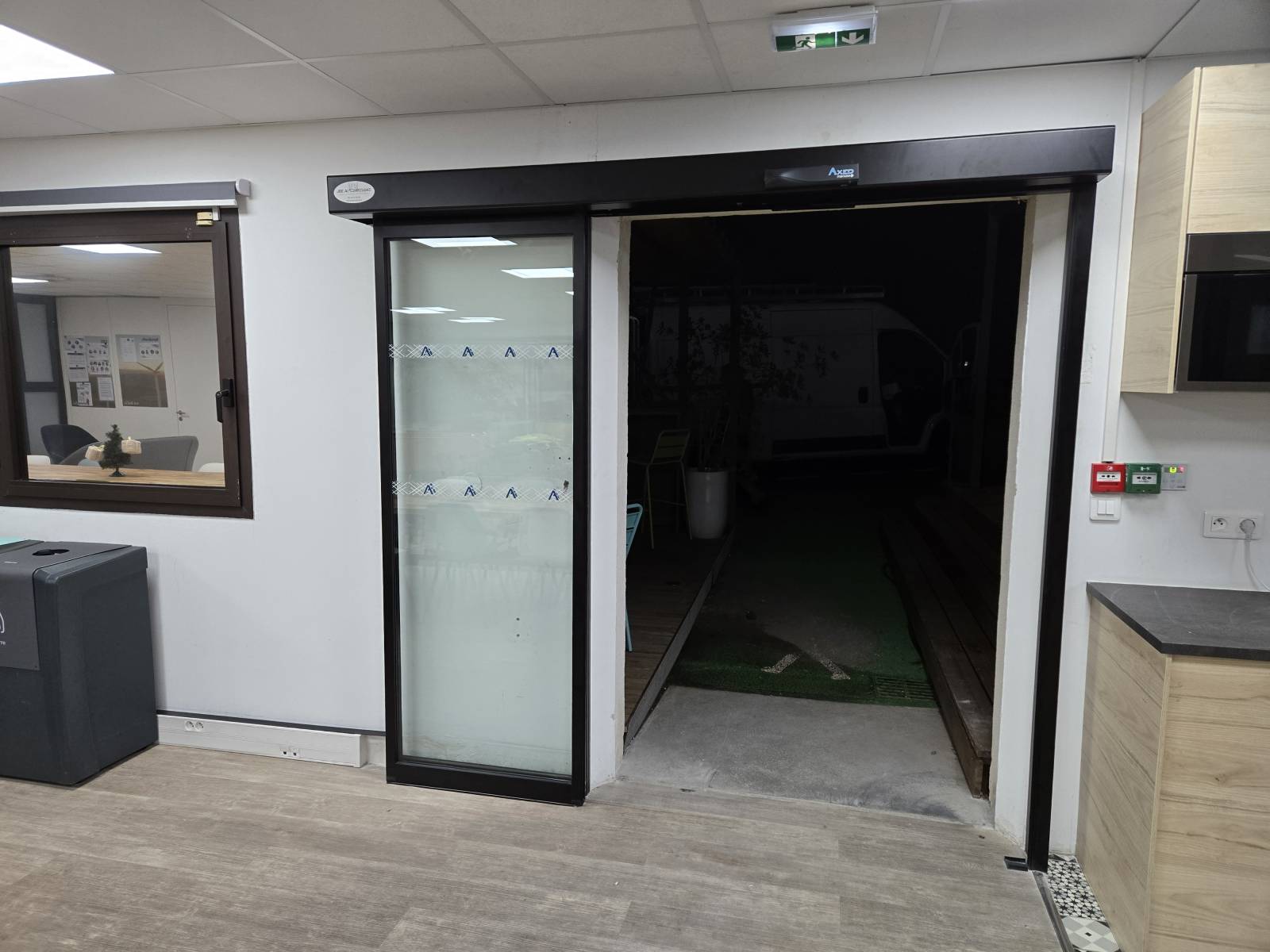 Porte automatique télescopique