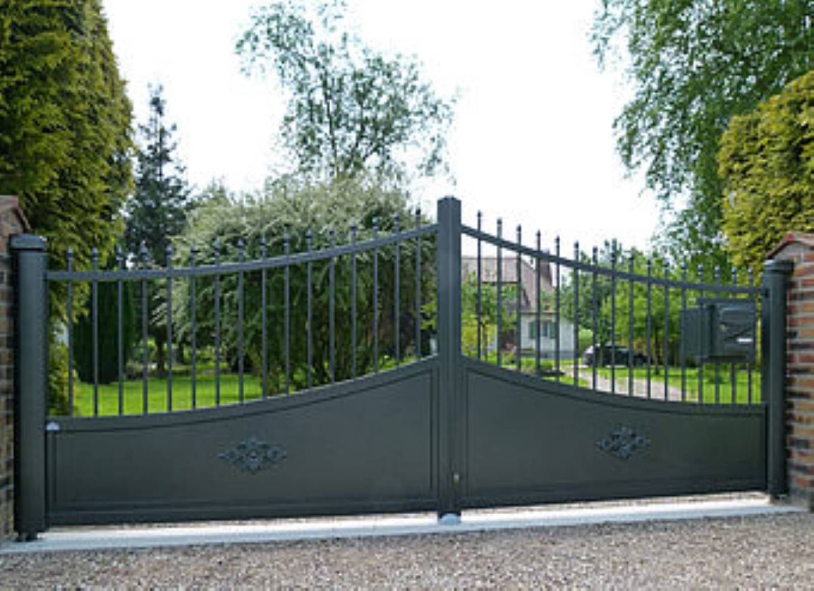 Portail battant de copropriété sur Aix en Provence