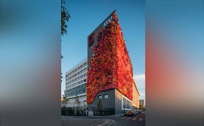 JBE Automatisme, pose de portes automatiques, rideaux métalliques et de fermetures industrielles.