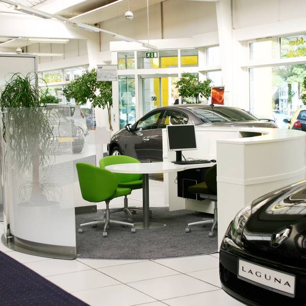 Concessionnaire automobile, Vente, Entretien et Services automobiles Vitrolles Renault