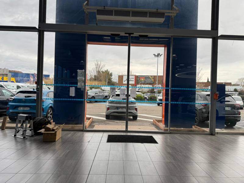 Rénovation d'une porte automatique record xxl à Vitrolles